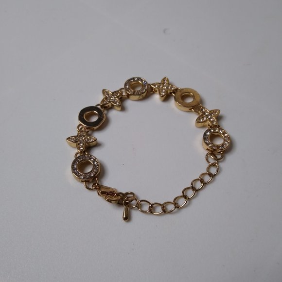 Metal X And O Bracelet Adjustable 5 To 6.5 Inches - Picture 2 of 15